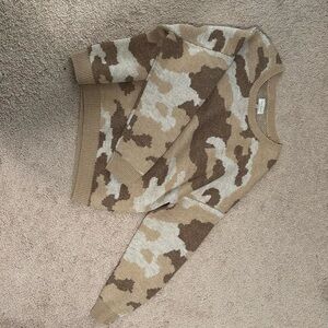 Lucky brand neutral color camo sweater.